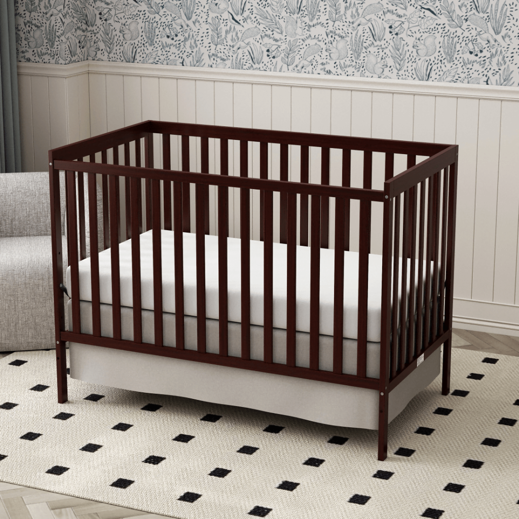 Babies 5 In 1 Convertible Crib Bed With Adjustable Mattress And Pinewood Frame