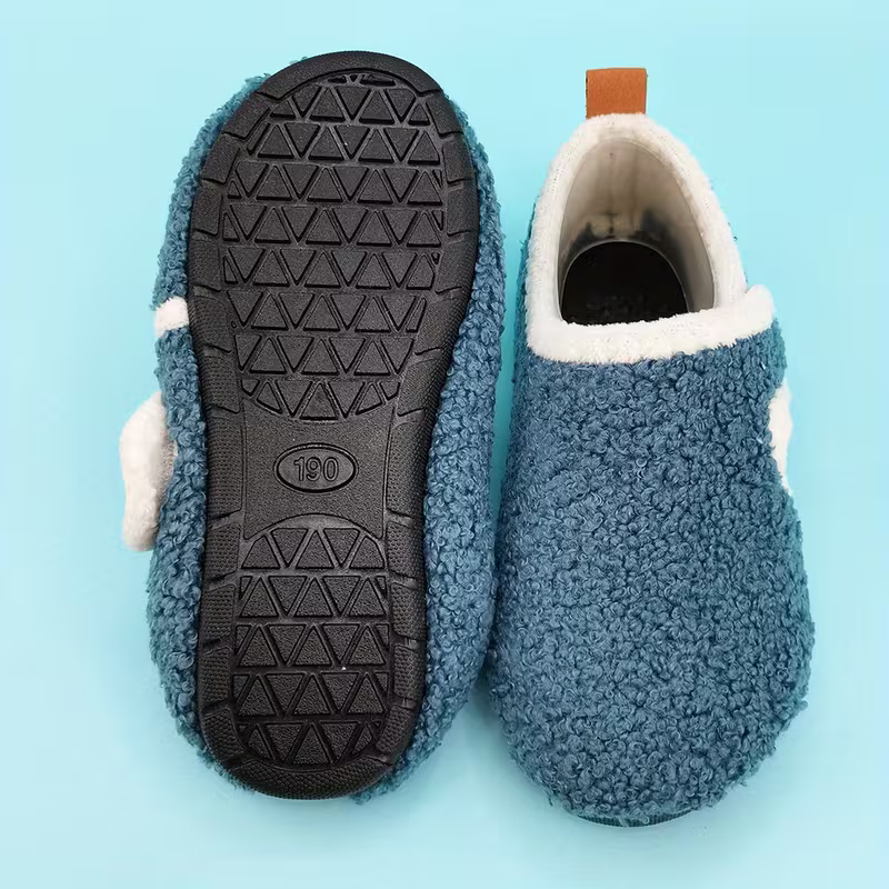 Girls Lightweight Floor Shoes With Faux Fur And Soft Sole