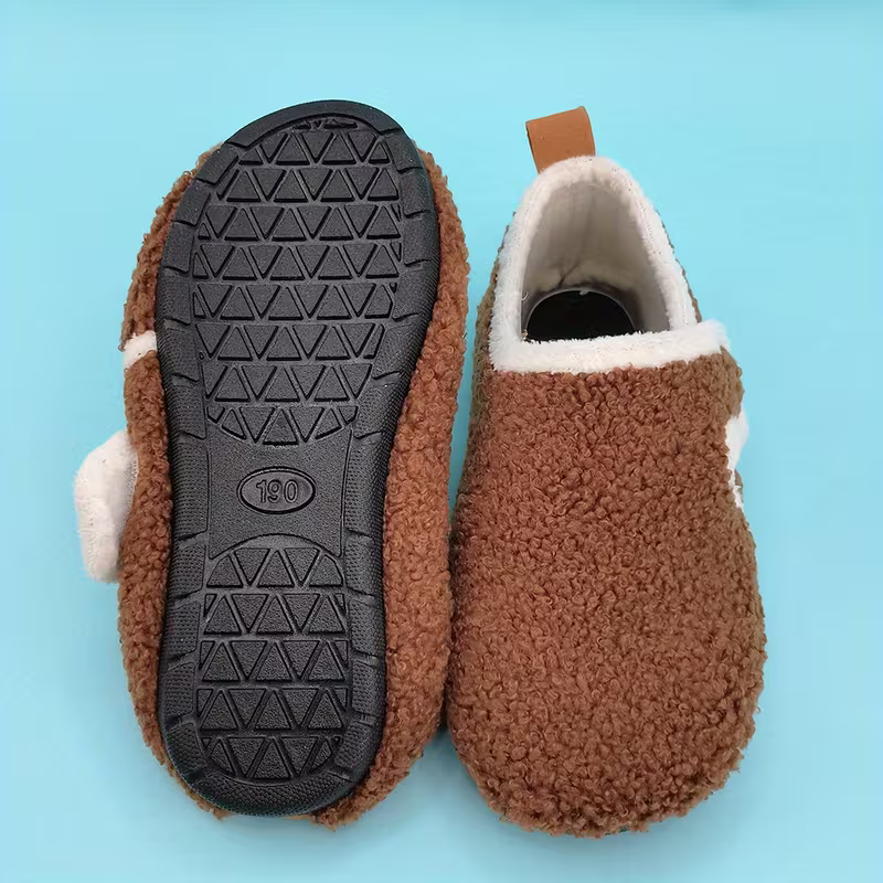 Girls Lightweight Floor Shoes With Faux Fur And Soft Sole