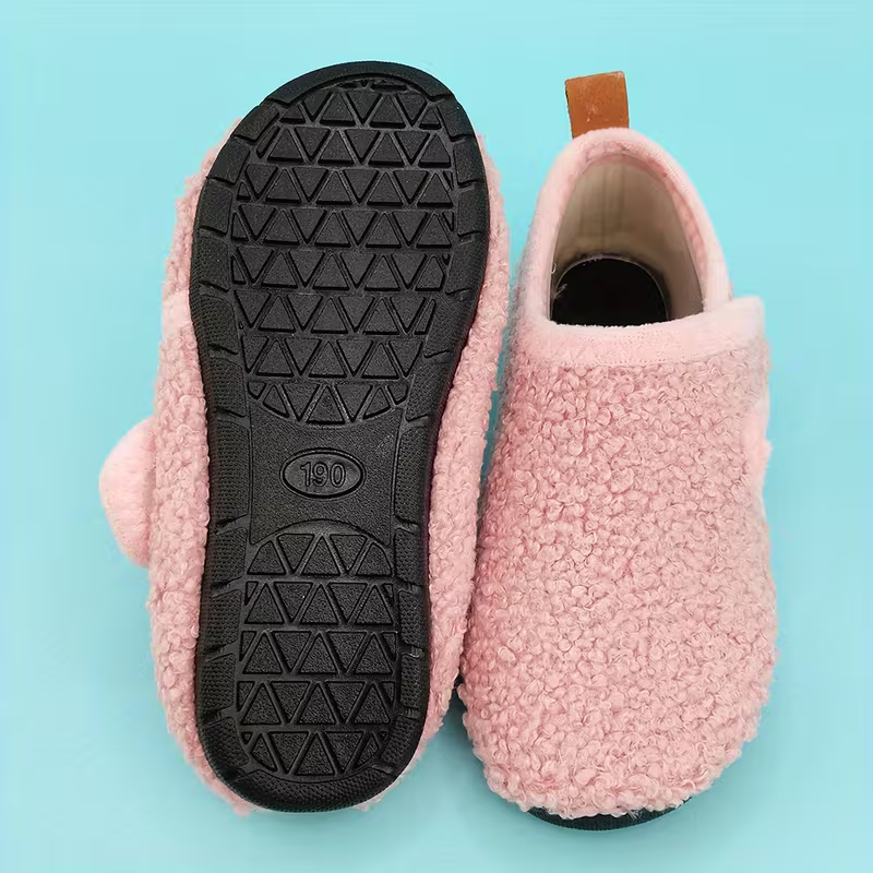 Girls Lightweight Floor Shoes With Faux Fur And Soft Sole