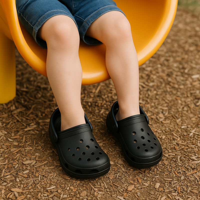 Outdoors Versatile Classic Clogs