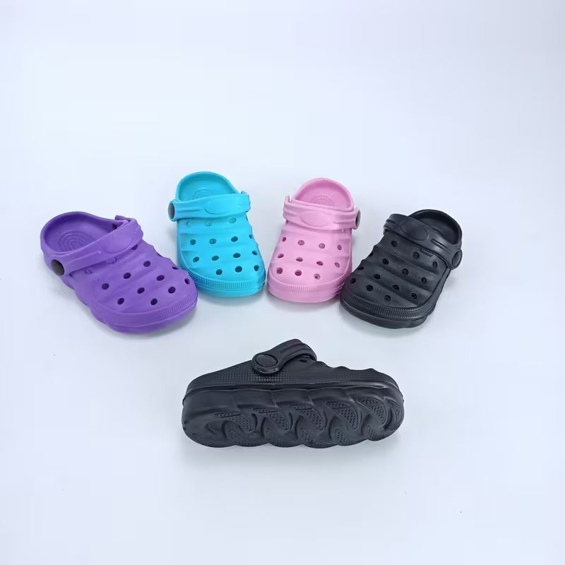 Kids Casual Hollow Design Clogs For Beach Use